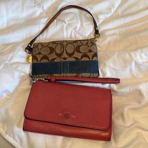 2 Coach wallet Wristlets - Picture 1 of 16
